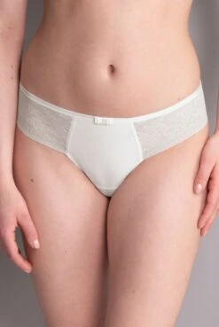 Rosa Faia Shorty Rosemary